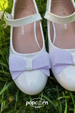 Dievčenské elegantné sandáliky white BOW